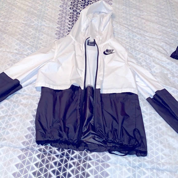 Nike windbreaker - Picture 1 of 1
